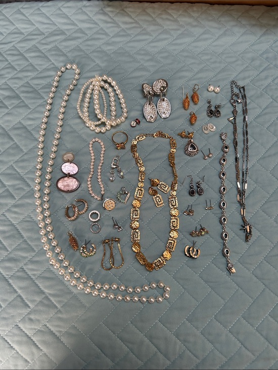 Jewelry - Vintage & Modern Jewelry Reseller Lot Mixed Estate Statement Necklaces Earrings
